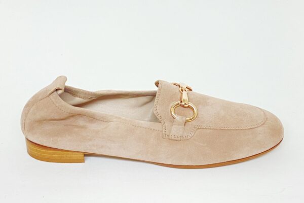 Mocassino da donna in camoscio beige € 159,90