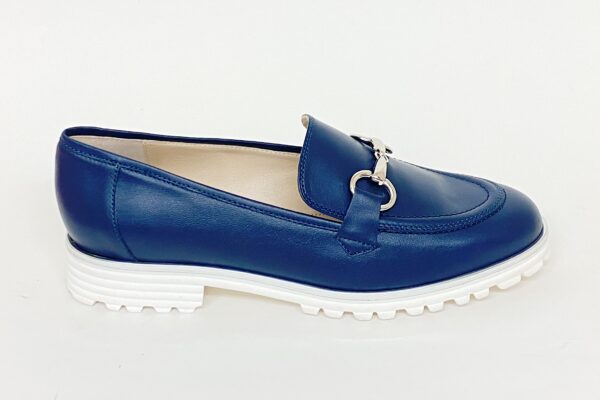 Mocassino da donna con accessorio in pelle blu € 169,90