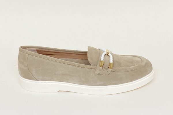 Mocassino da donna in camoscio beige € 169,90