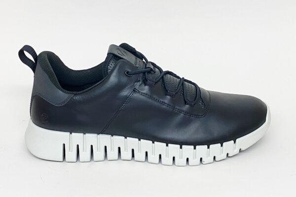 Sneaker da uomo misure grandi in pelle nera € 159,90